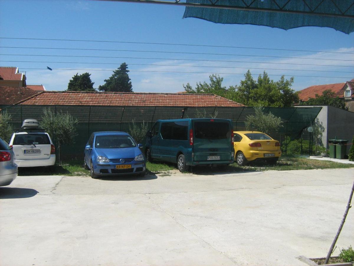 Apartments By The Sea Gradac, Makarska - 13681 Bagian luar foto