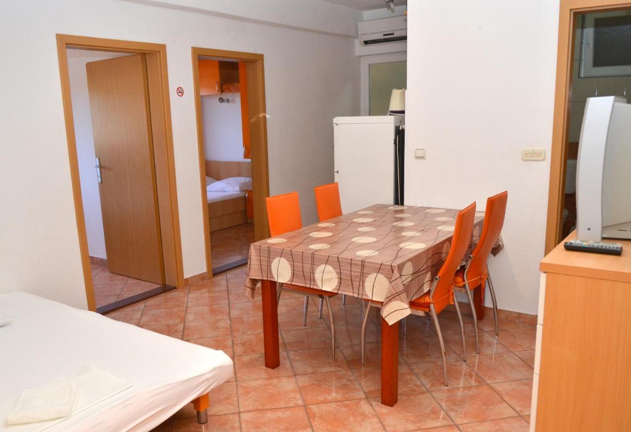 Apartments By The Sea Gradac, Makarska - 13681 Bagian luar foto