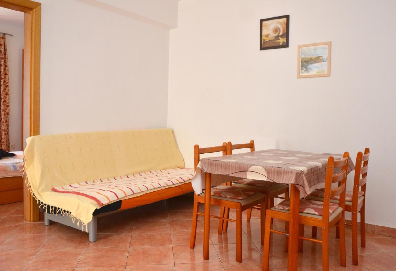 Apartments By The Sea Gradac, Makarska - 13681 Bagian luar foto
