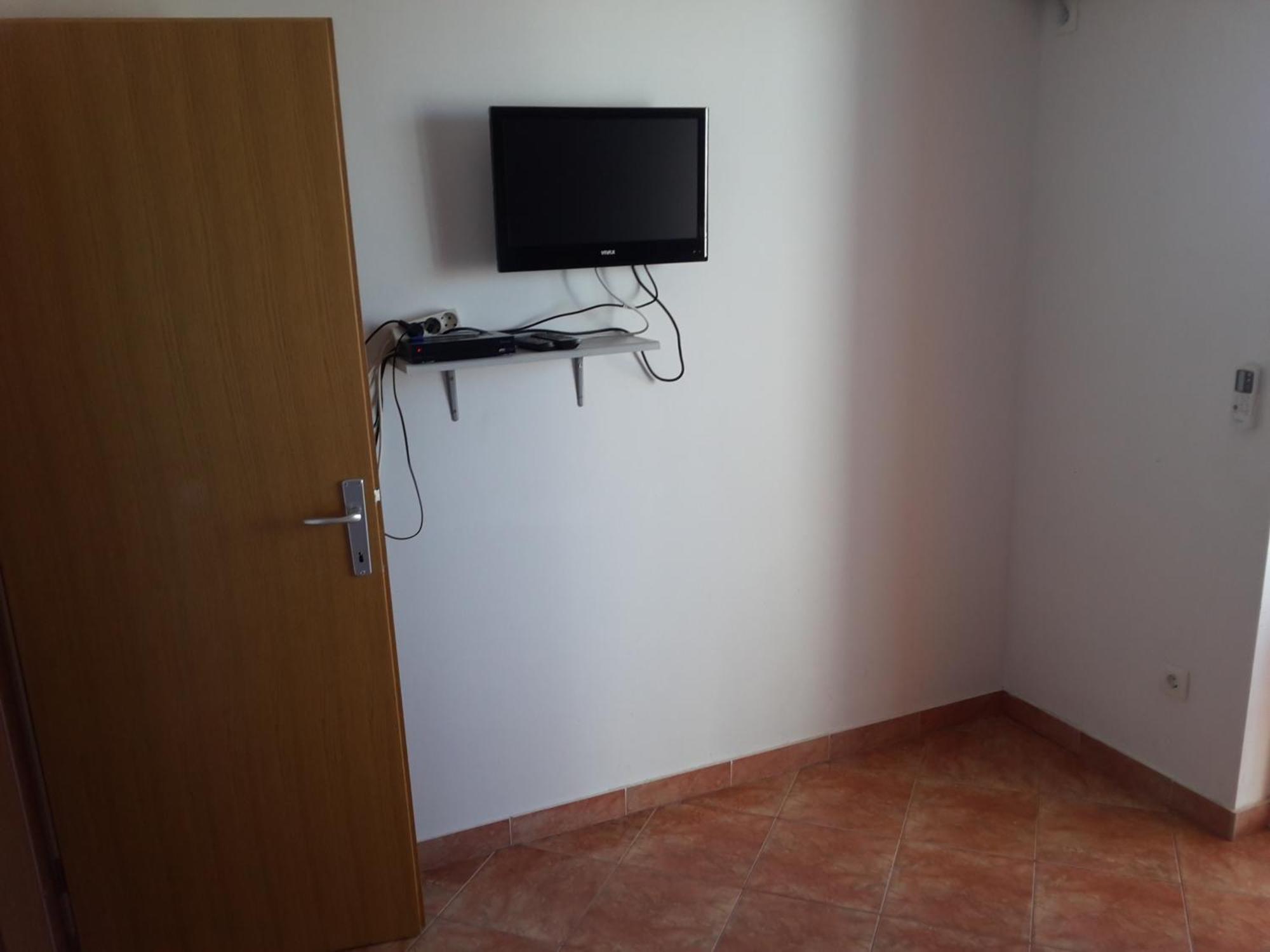 Apartments By The Sea Gradac, Makarska - 13681 Ruang foto